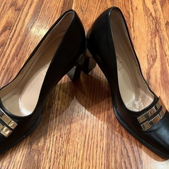 Gucci Vintage Leather Heels Black and Gold Womens Size 4.5B - Picture 2 of 12